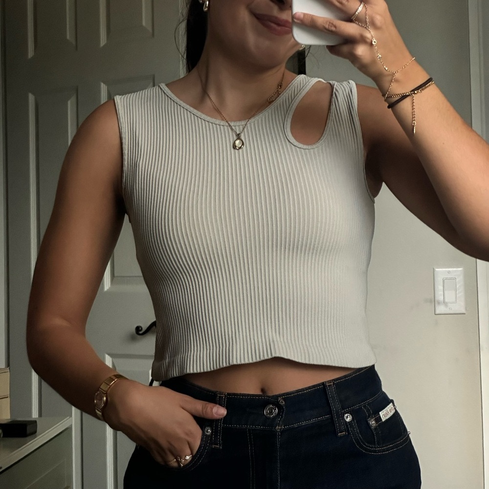 ribbed tank